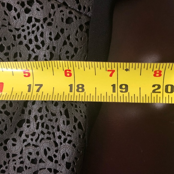 Leather Top - Picture 8 of 8